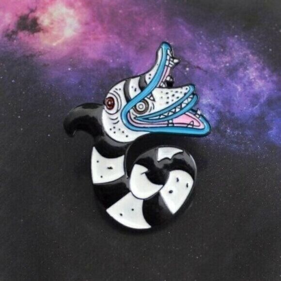 3/20 Snake Beetlejuice Enamel Pin - Picture 1 of 1